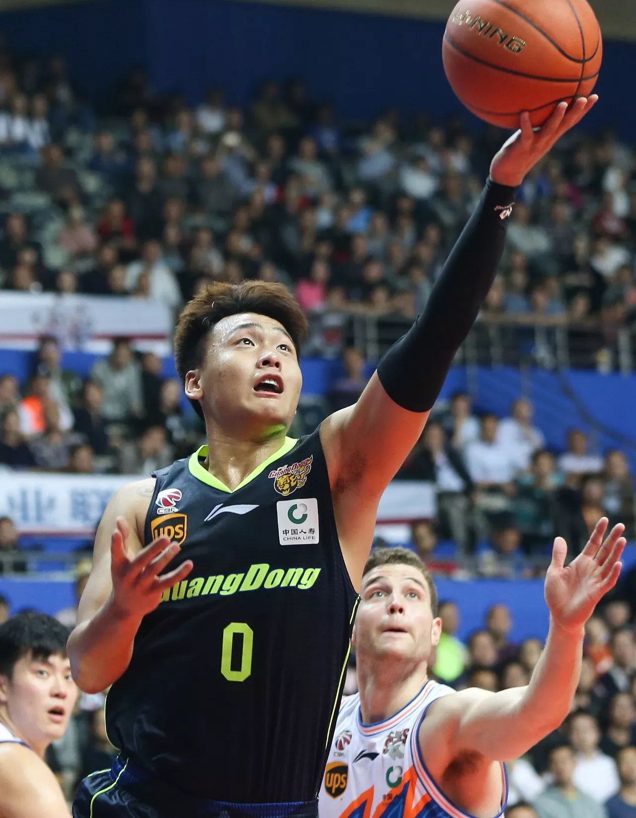 开云官方网站包含从广东宏远调整名单备战全明星赛到Karsa连续五场比赛得分超过爆冷，转会期罗马遗憾出局的词条